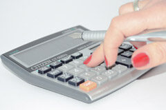 Recurrir a un abogado como asesor de impuestos es cada vez más frecuente Calculadora