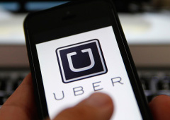 Una pantalla de smartphone con el logo de uber